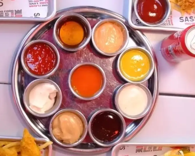 Sasso Fried Chicken Bostanlı - İzmir Mekan Rehberi