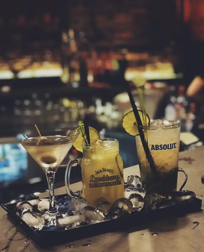 Schanze Bistro - İzmir Mekan Rehberi
