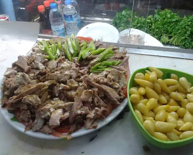 Söğüşçü Murat - İzmir Mekan Rehberi