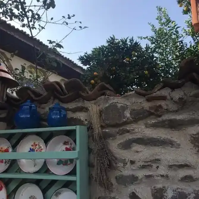 Taş Köprü Cafe Kahvaltı & Restaurant - İzmir Mekan Rehberi
