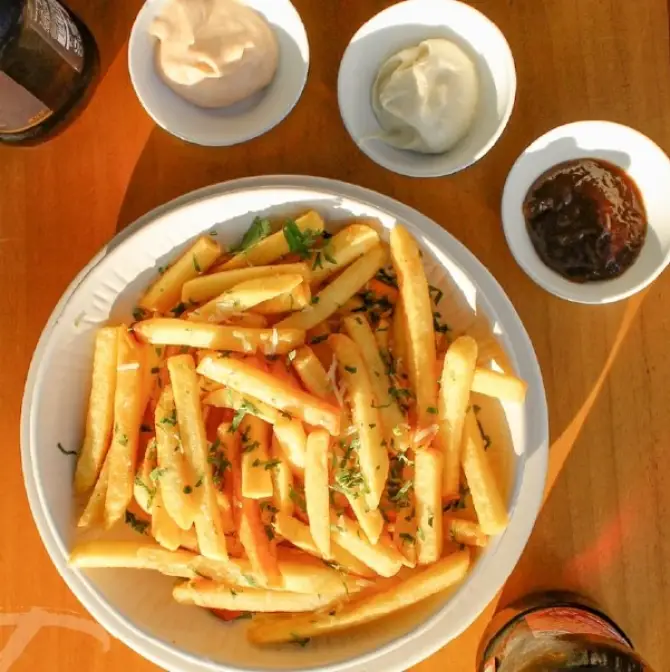 The Berry Restaurant - İzmir Mekan Rehberi