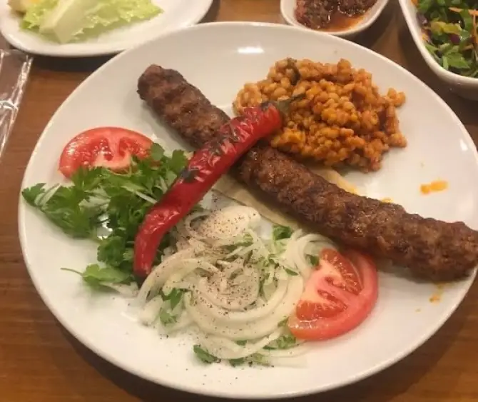 Urfa Ocakbaşı Karabağlar - İzmir Mekan Rehberi